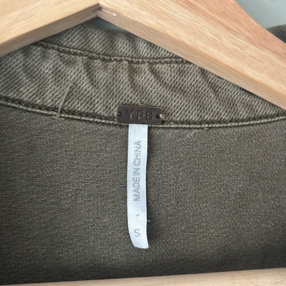 Young, Fabulous & Broke (YFB) Olive Utility Jumpsuit – Size Small - Picture 5 of 7